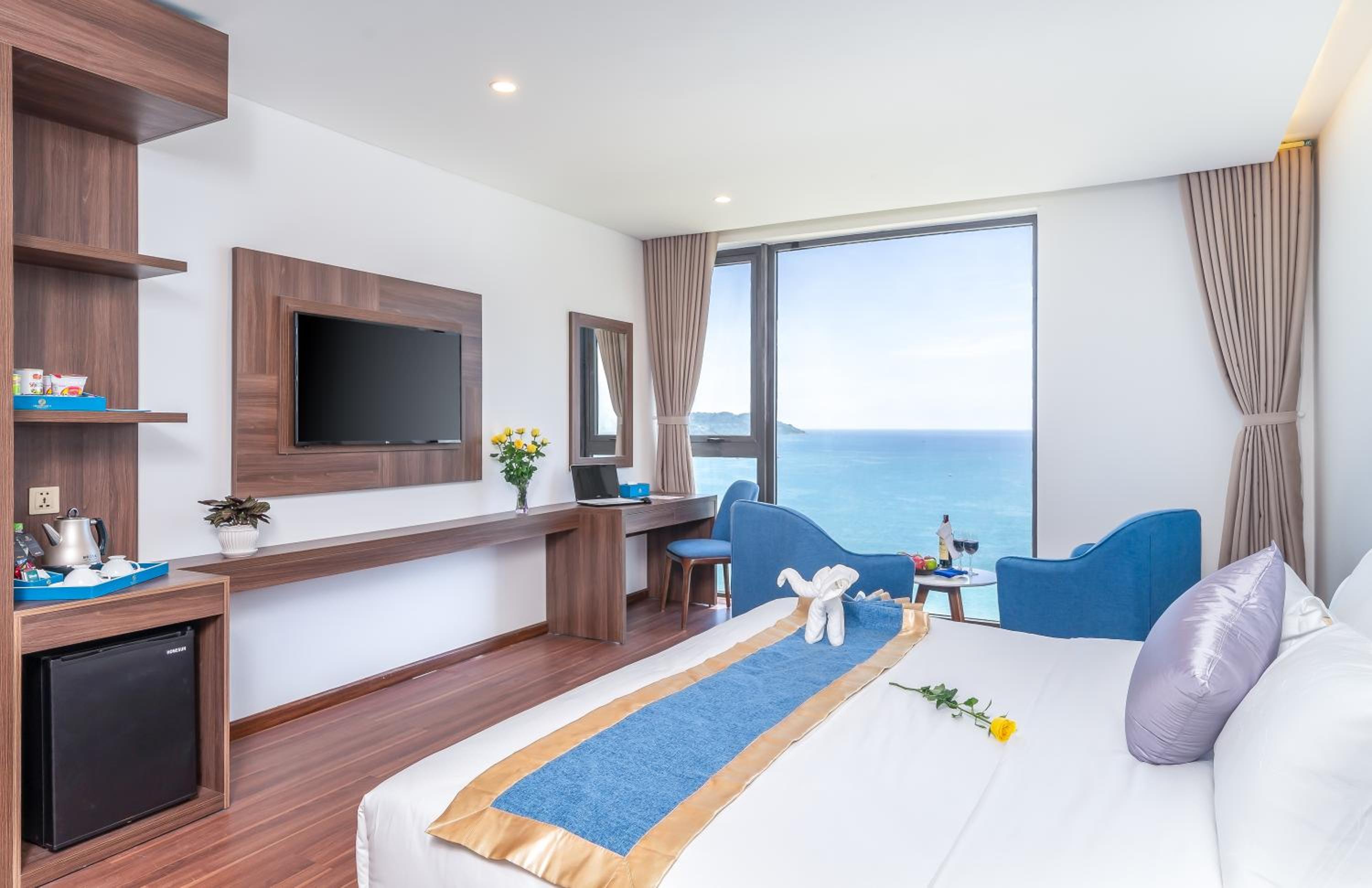 Premium Deluxe Double Room with Sea View