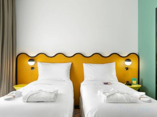 Superior Twin Room With Balcony