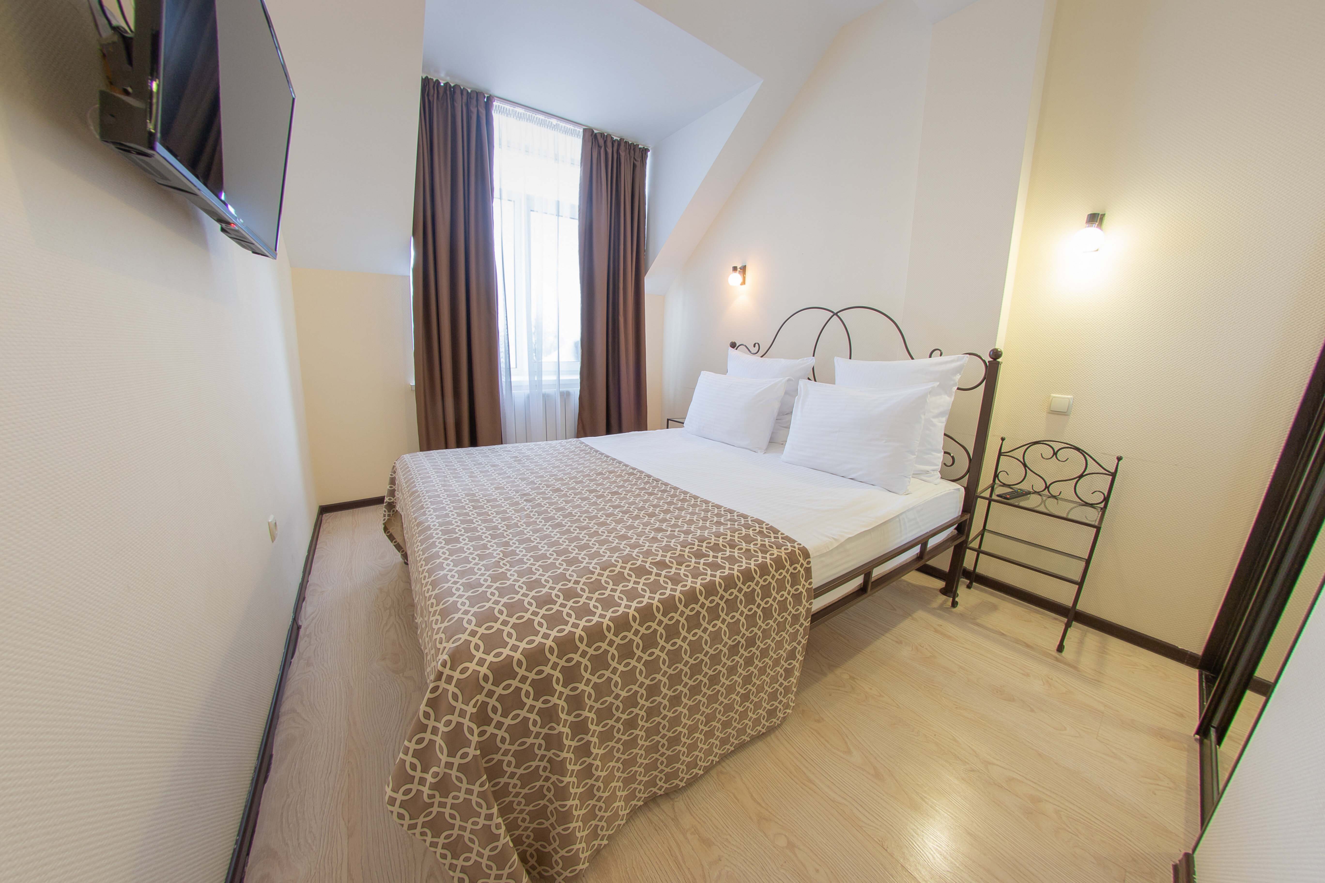 Улучшенный полулюкс