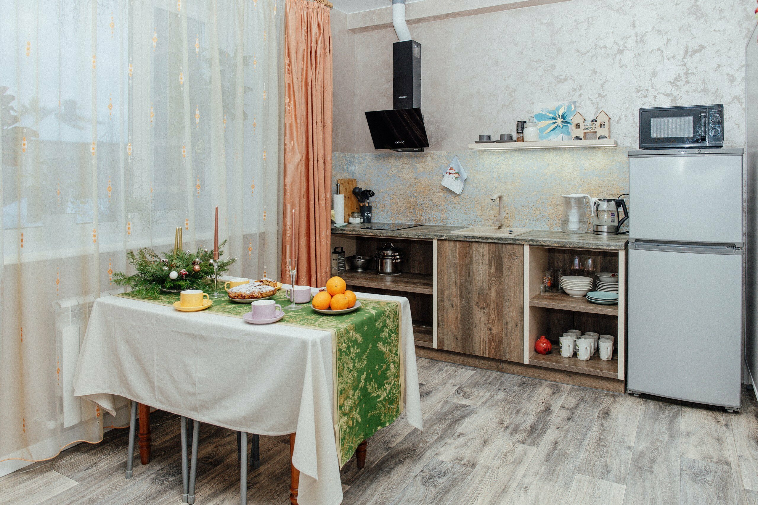 Трехместный номер с собственной ванной комнатой