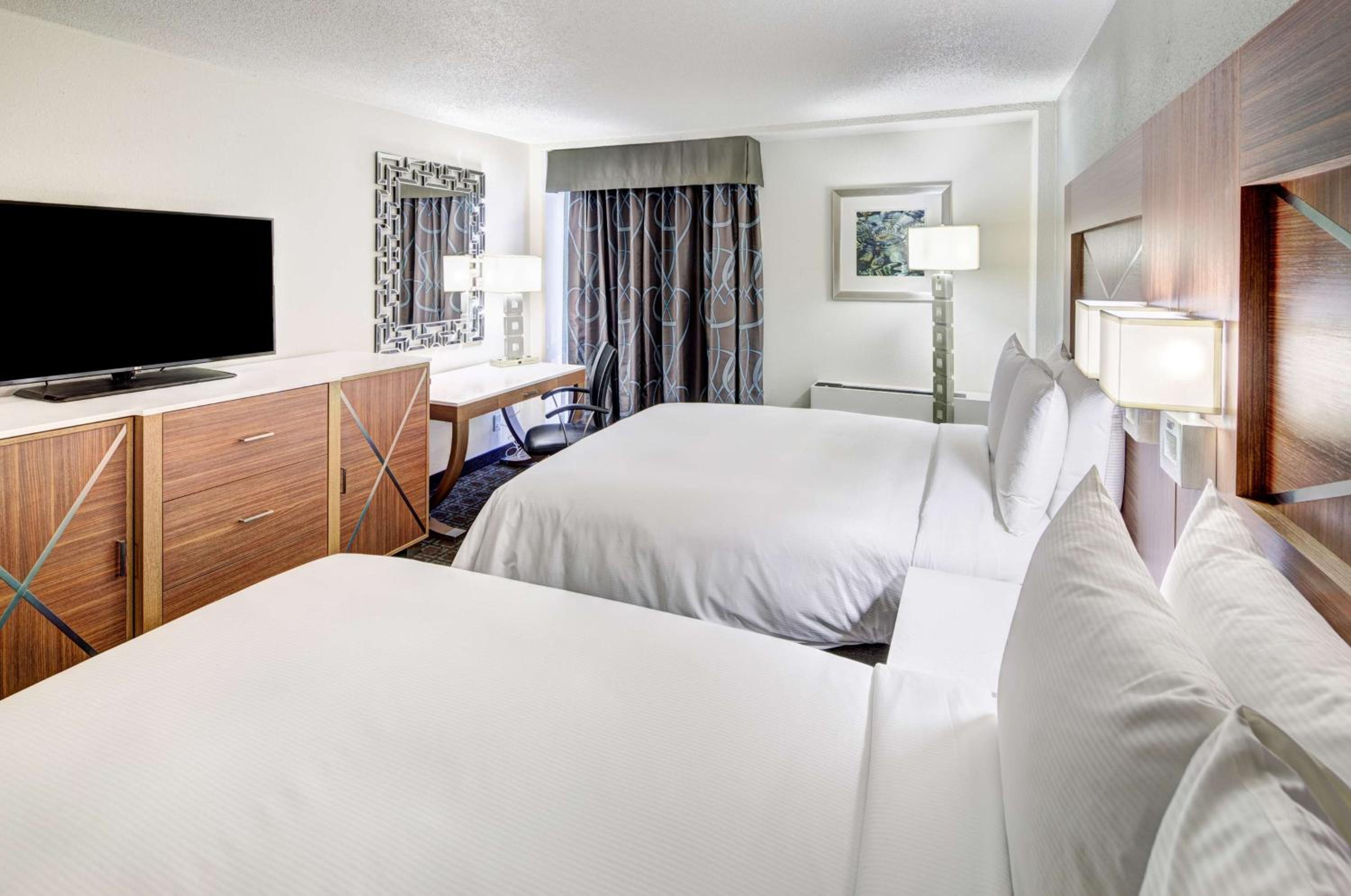 Premium Queen Room with Two Queen Beds - Non-Smoking