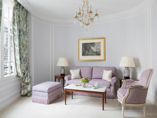 Saint-Honoré Suite