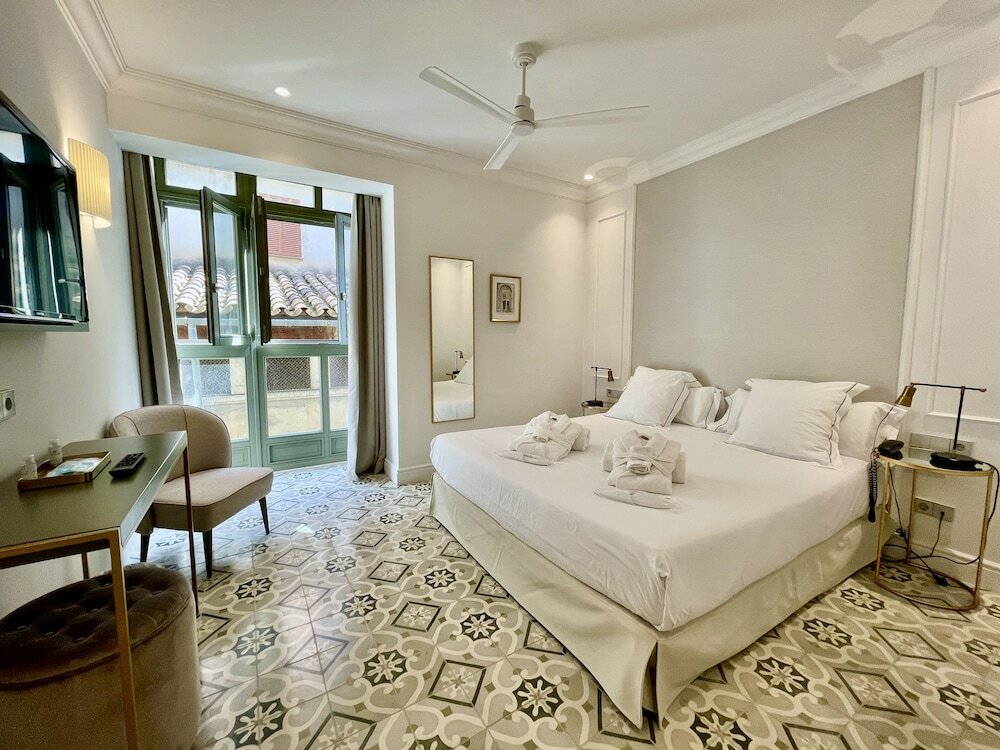 Standard Double Room, City View