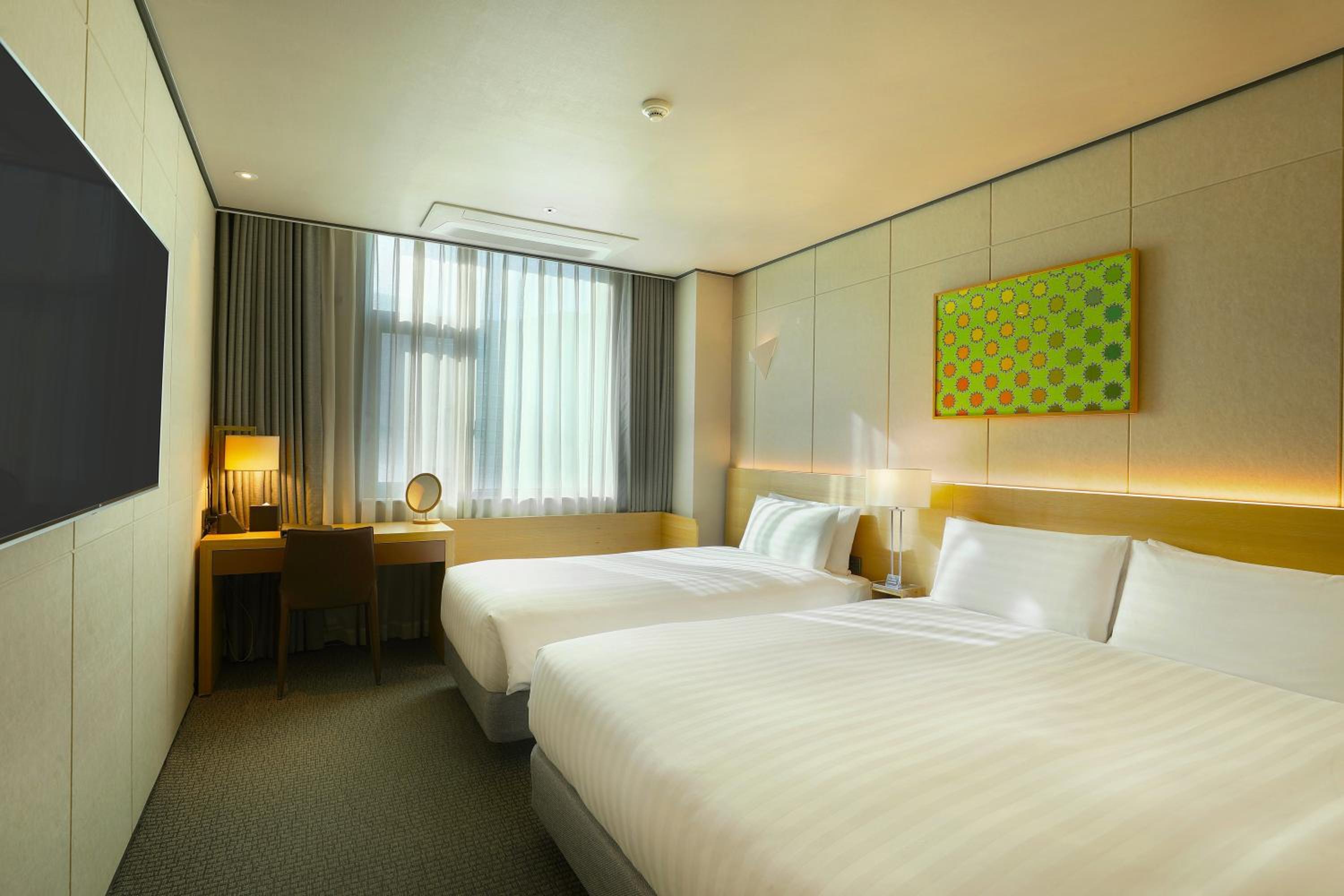 Deluxe Family Twin Room