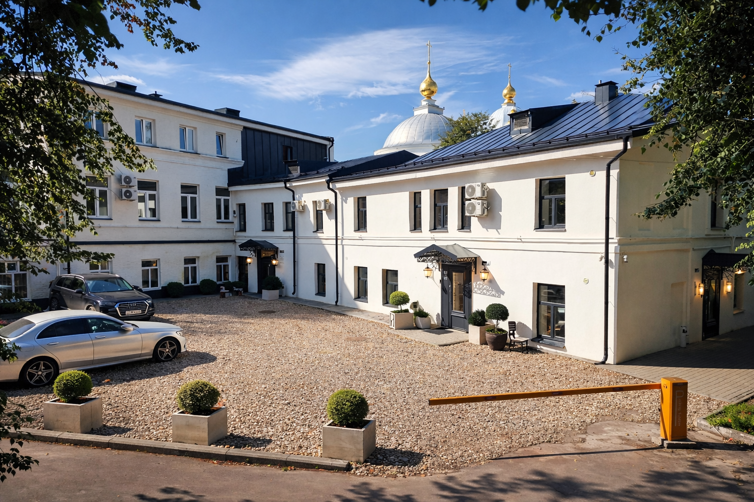 Однокомнатные апартаменты люкс с видом на гаргулей