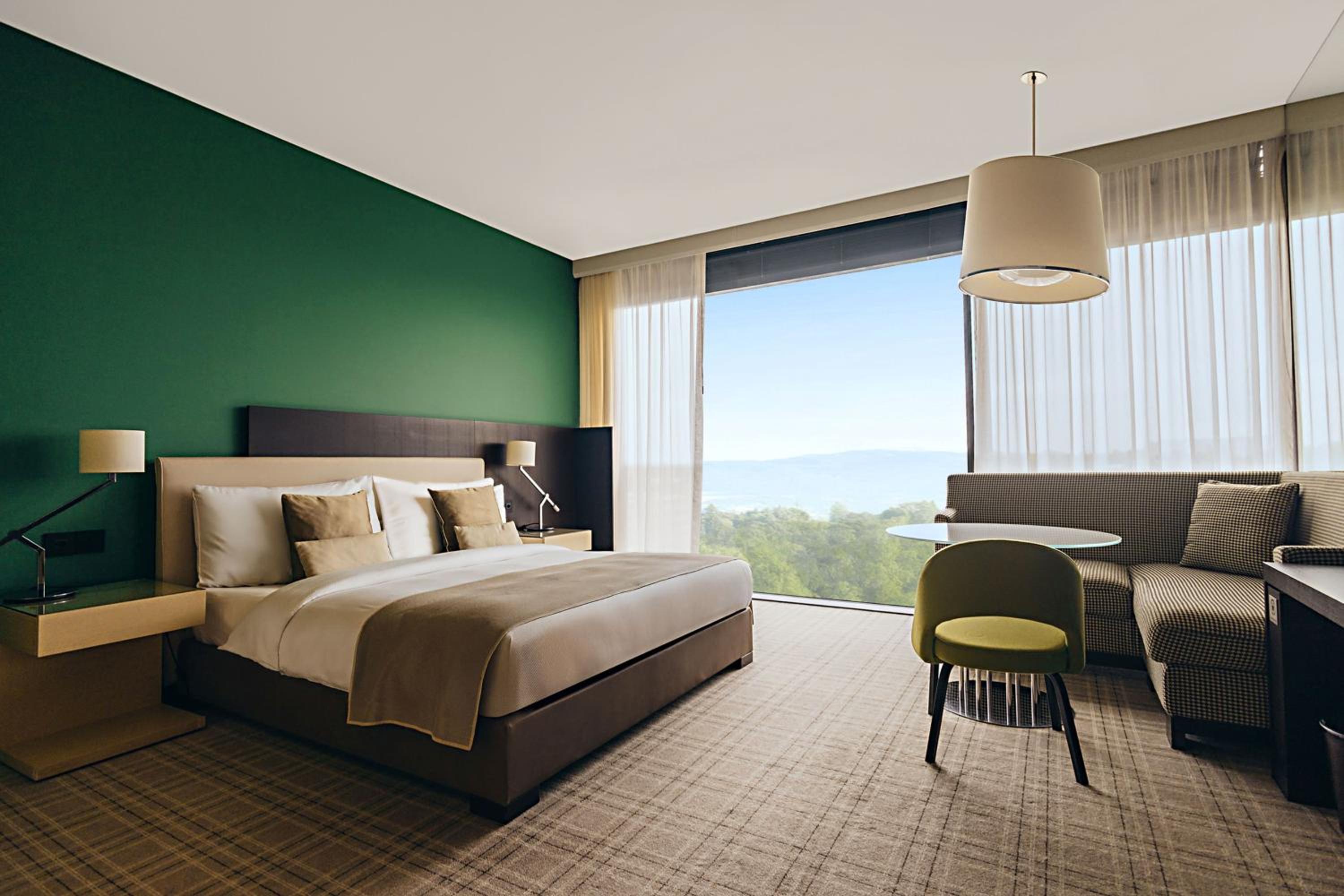 Premium King Room - Club Lounge Access