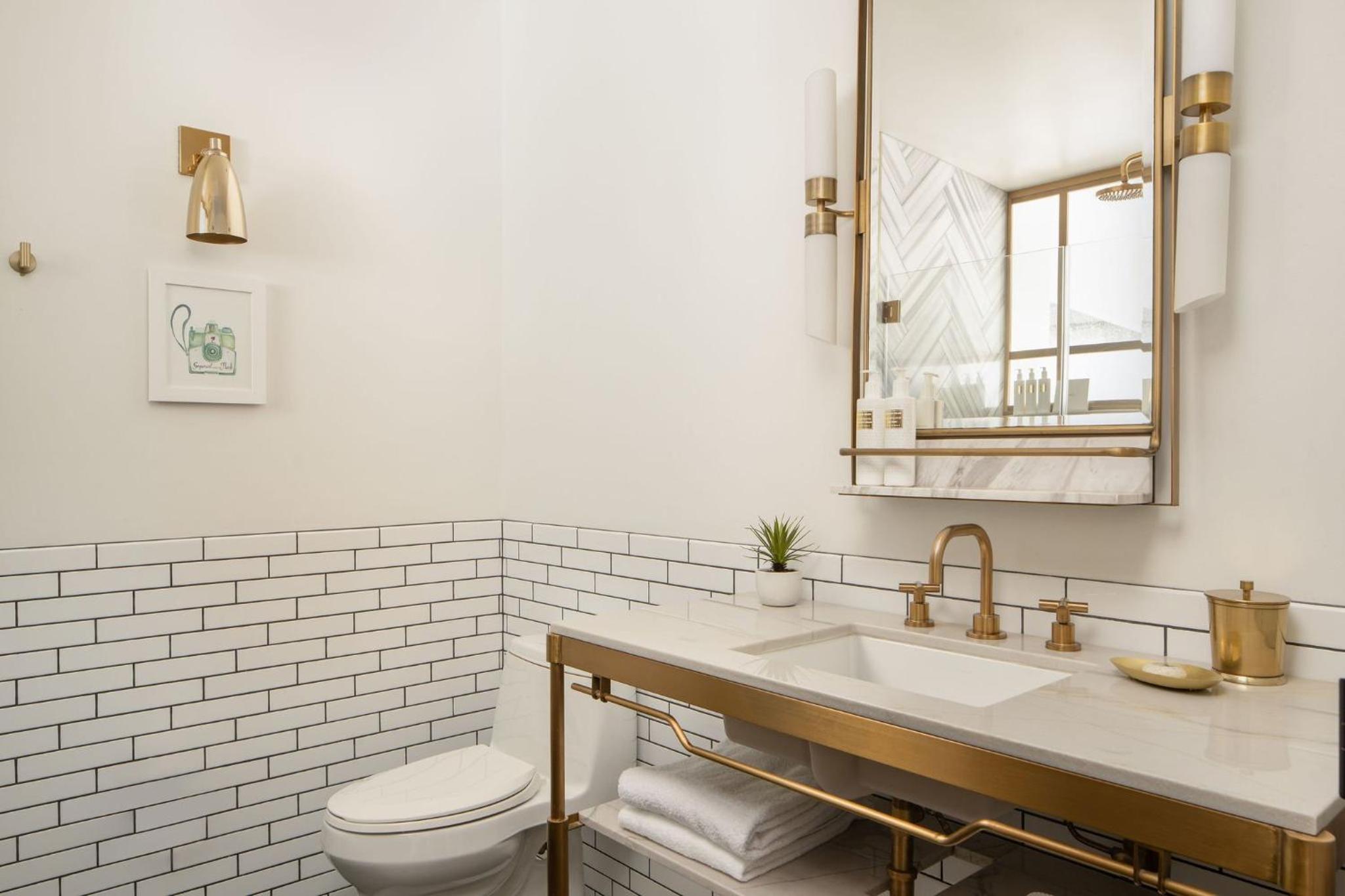 Fireplace Terrace King