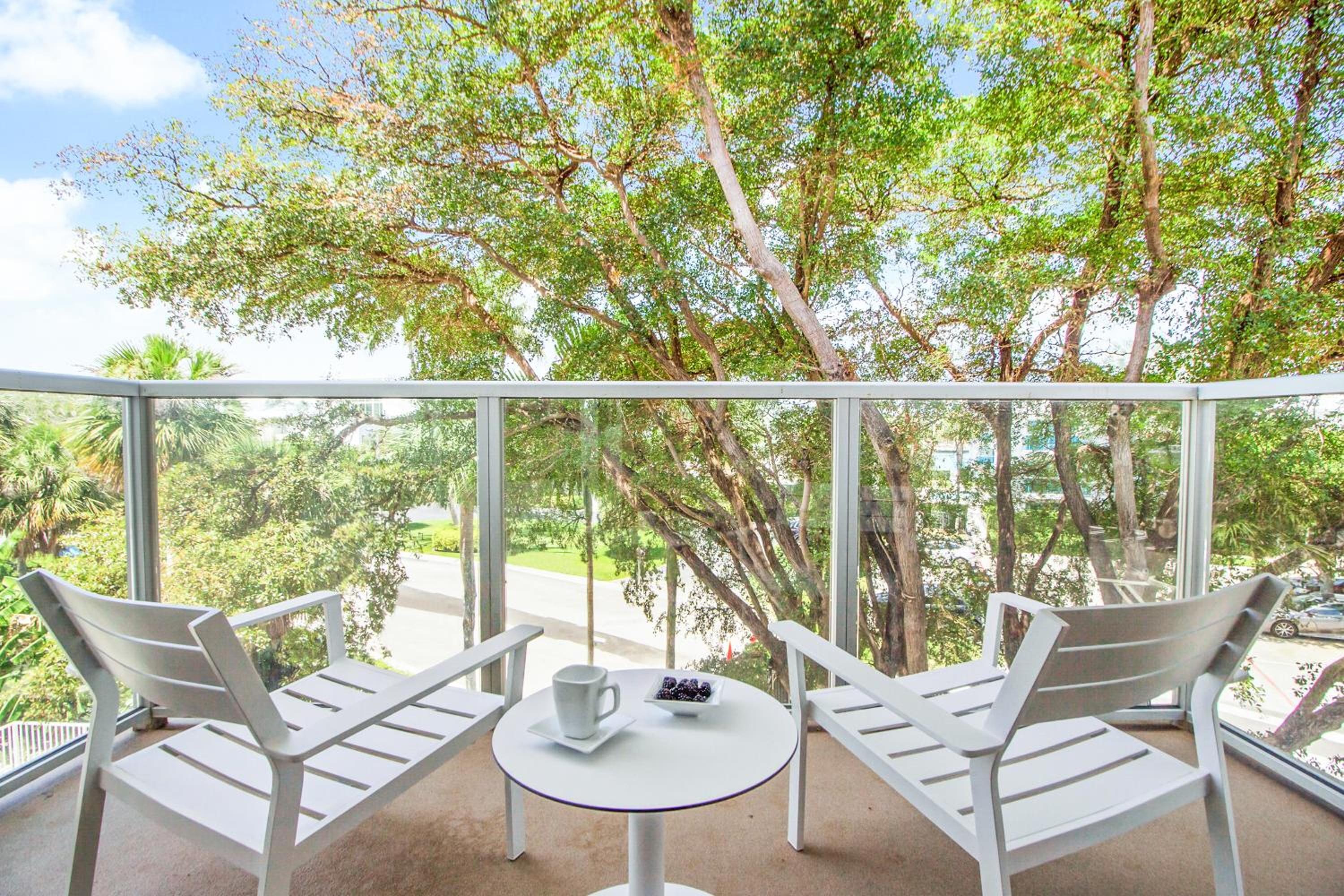 Deluxe One Bedroom King	