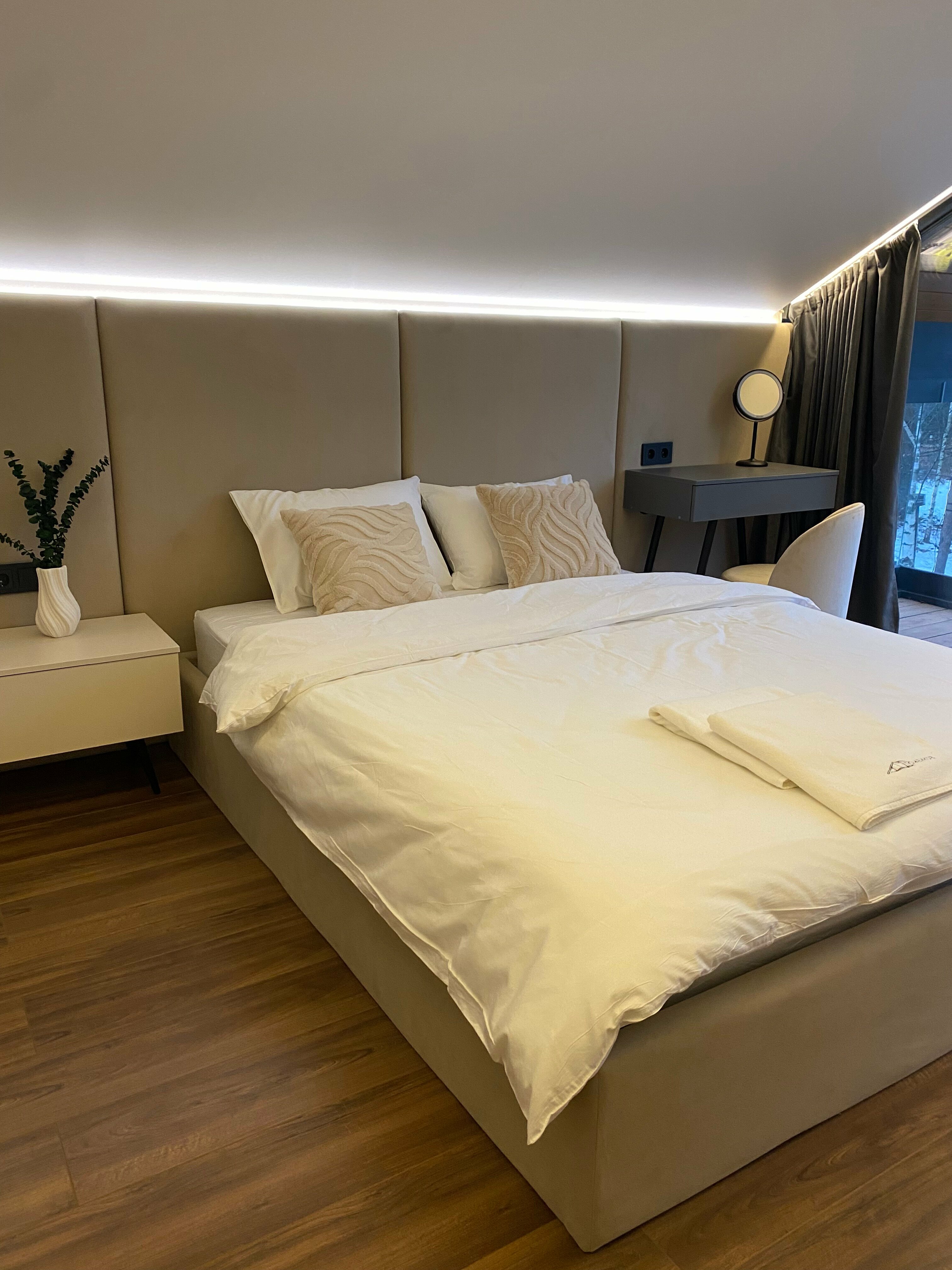 Коттедж с собственным бассейном