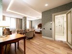 Executive King Room - Non-Smoking в Sapphire Inn Hotel