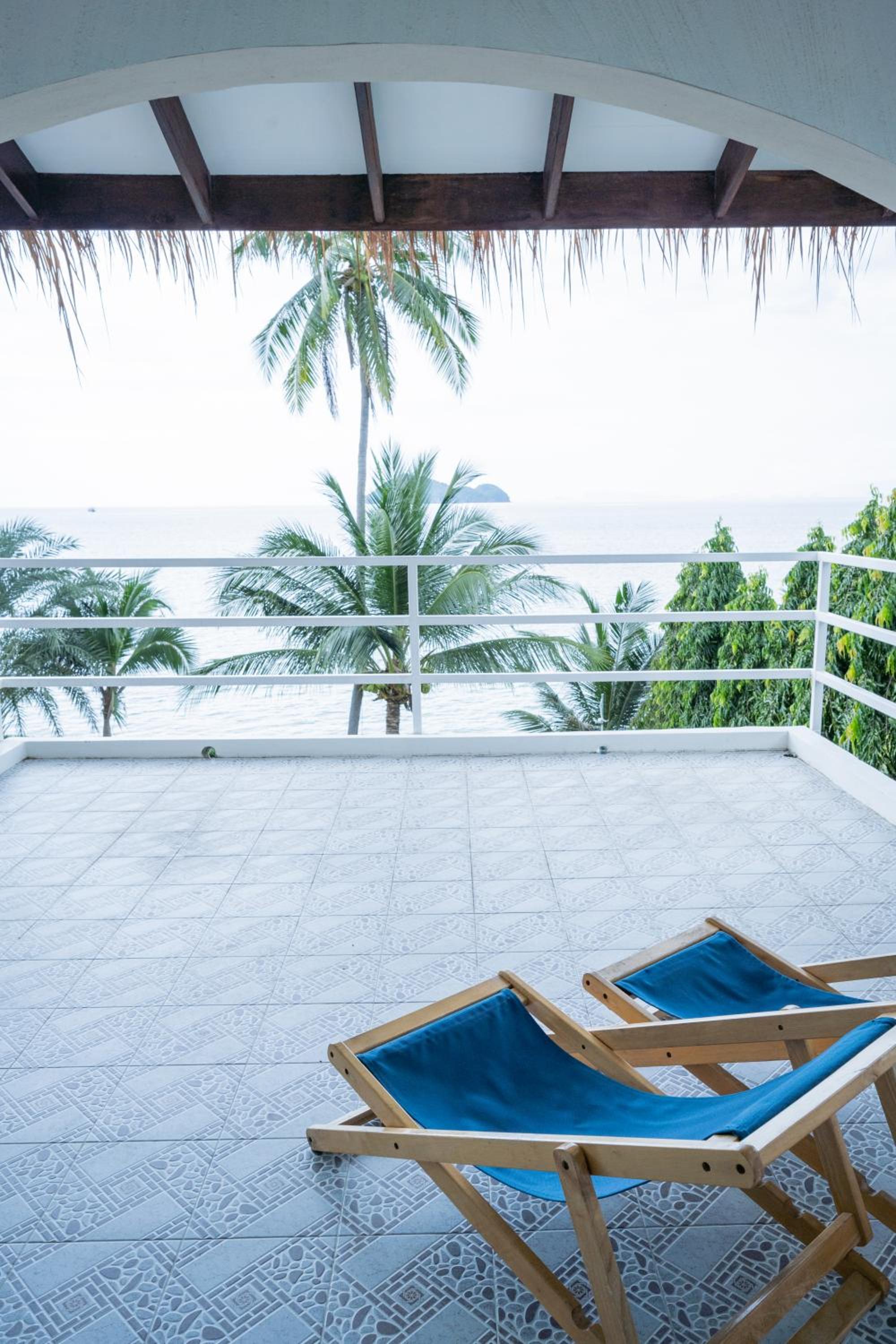 Ocean View Luxury Suite