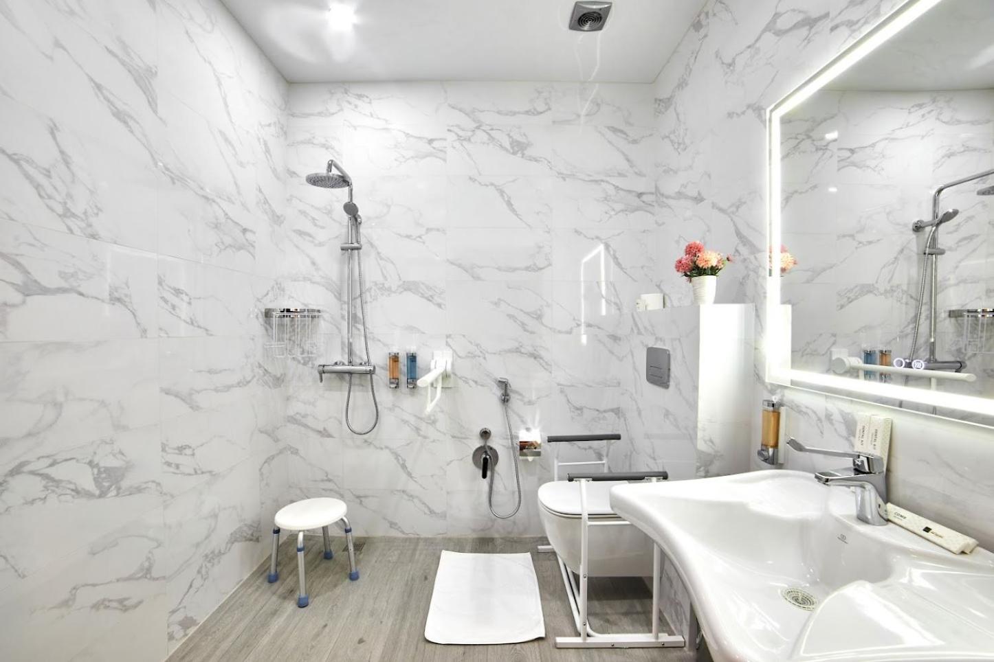 Twin Room - Disability Access