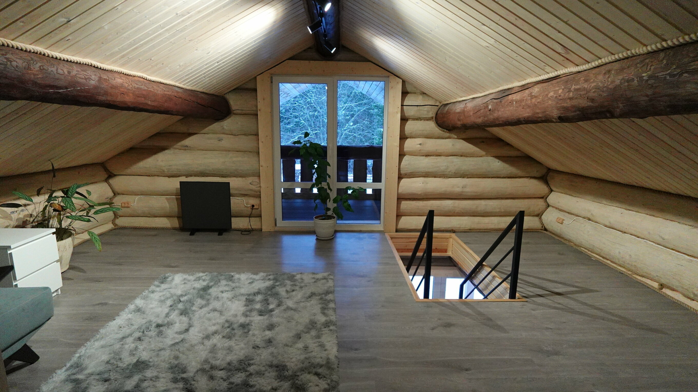 Дом с видом на лес