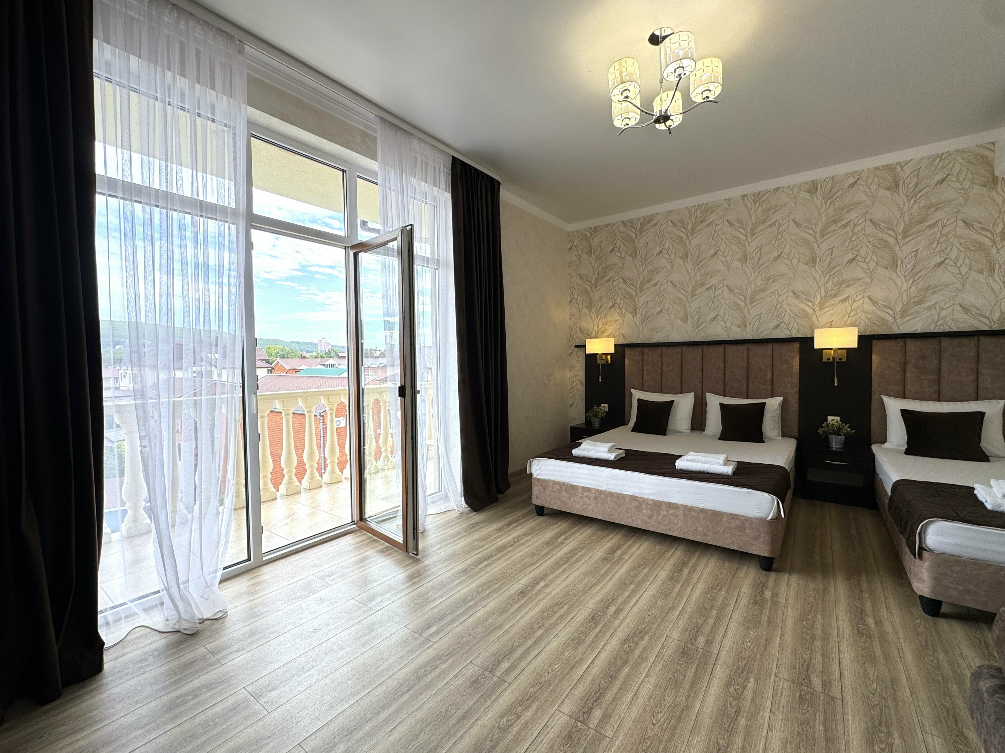 LUXE (КОРПУС АДОНИС) с большой лоджией