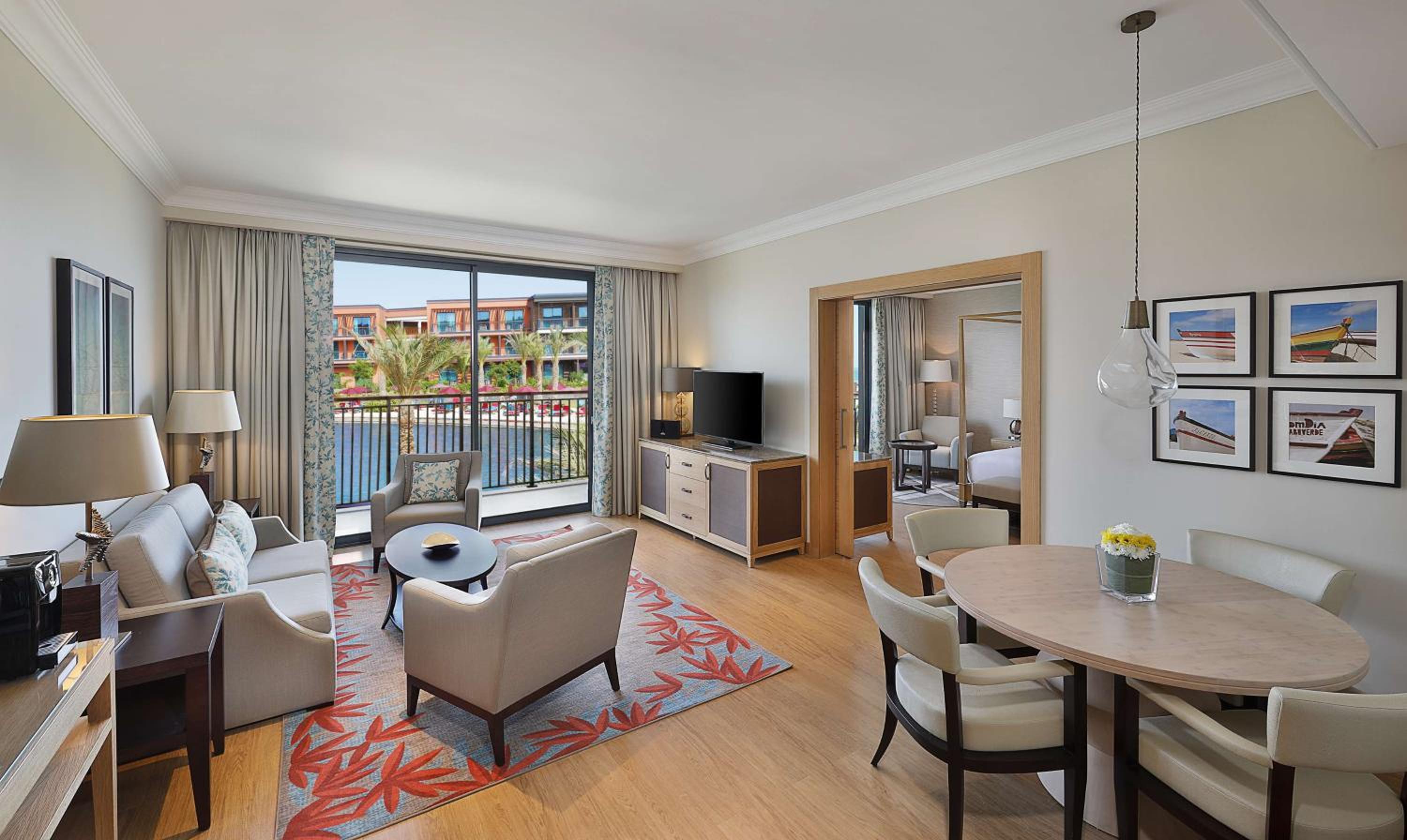 Deluxe King Suite with Side Ocean View