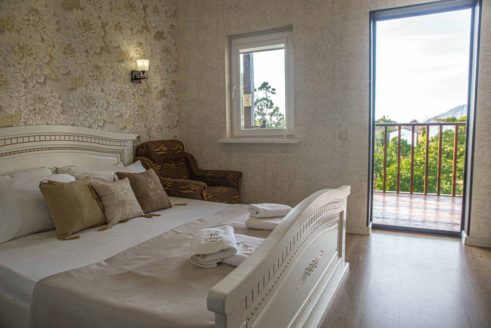 Семейный номер с видом на море