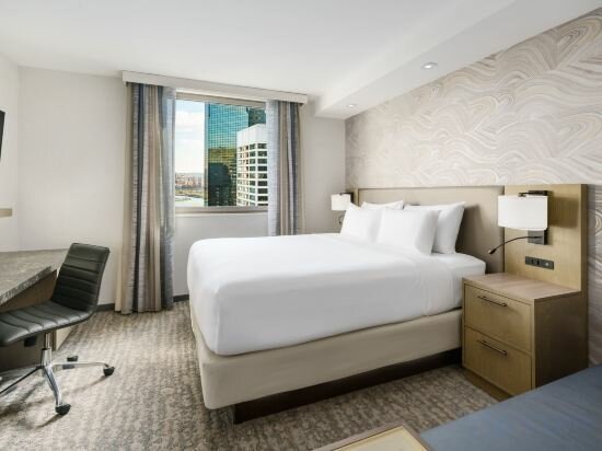 Studio, 1 King Bed, Non Smoking, River View