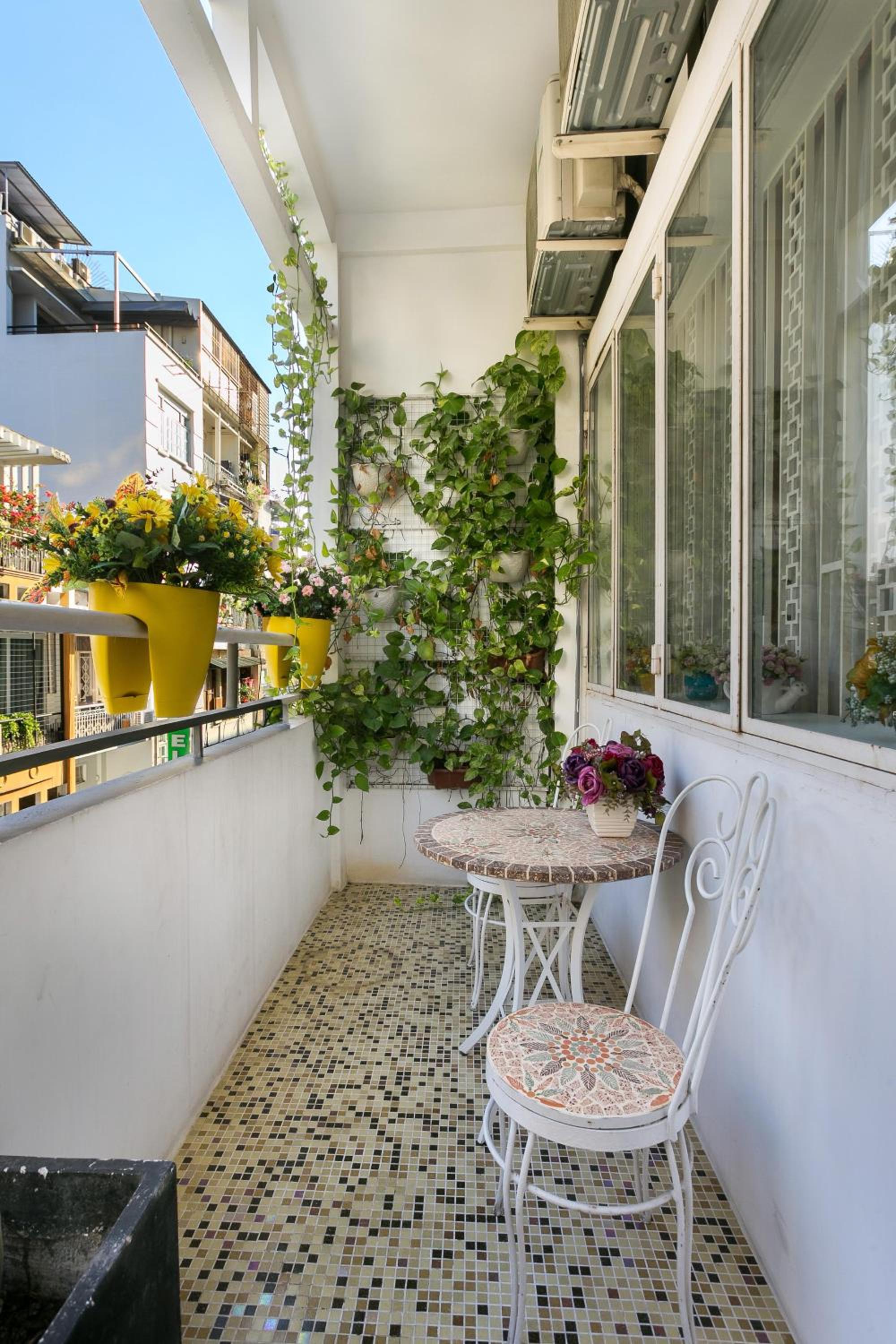 Apartment with Balcony
