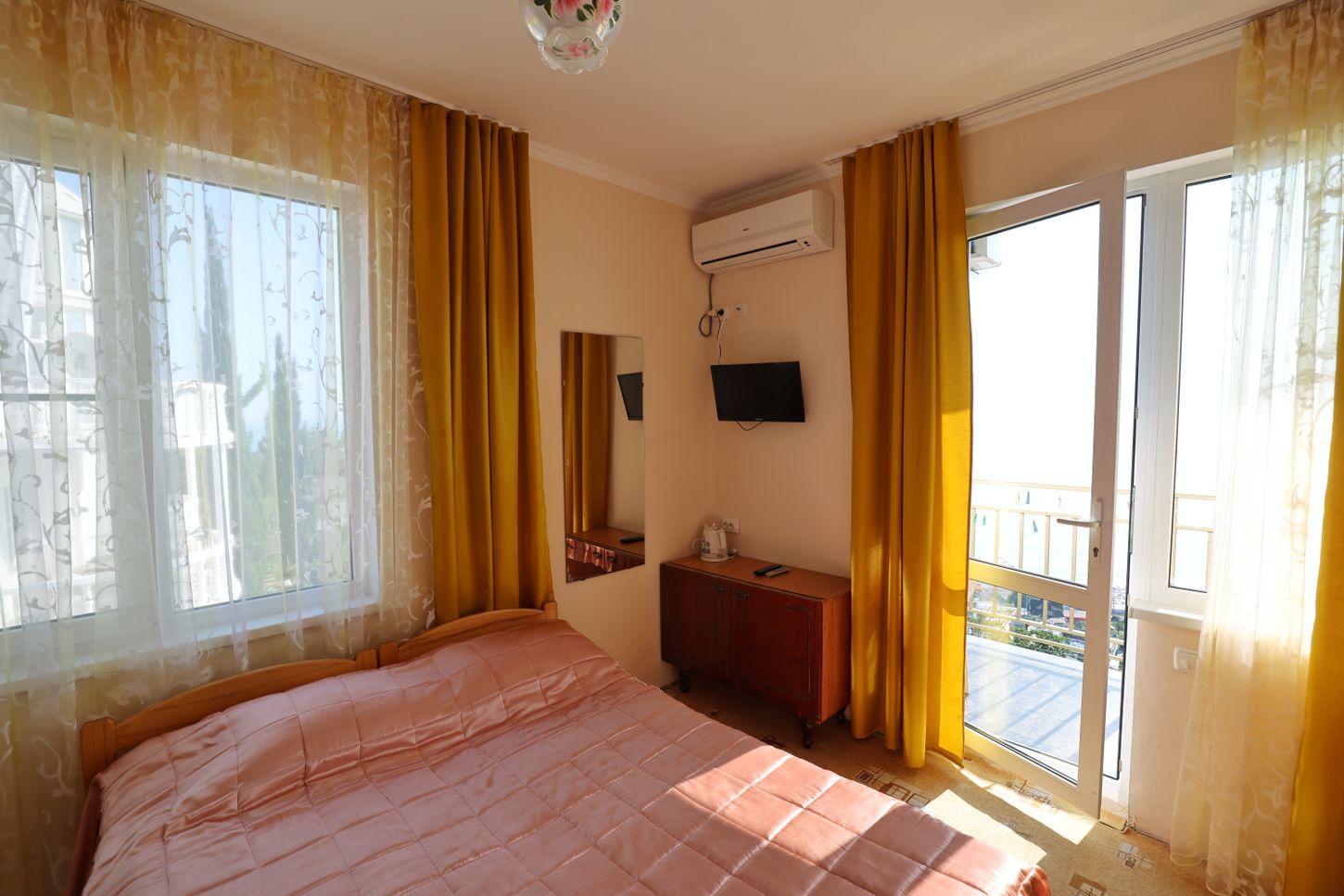 Двухместный номер с балконом и видом на море