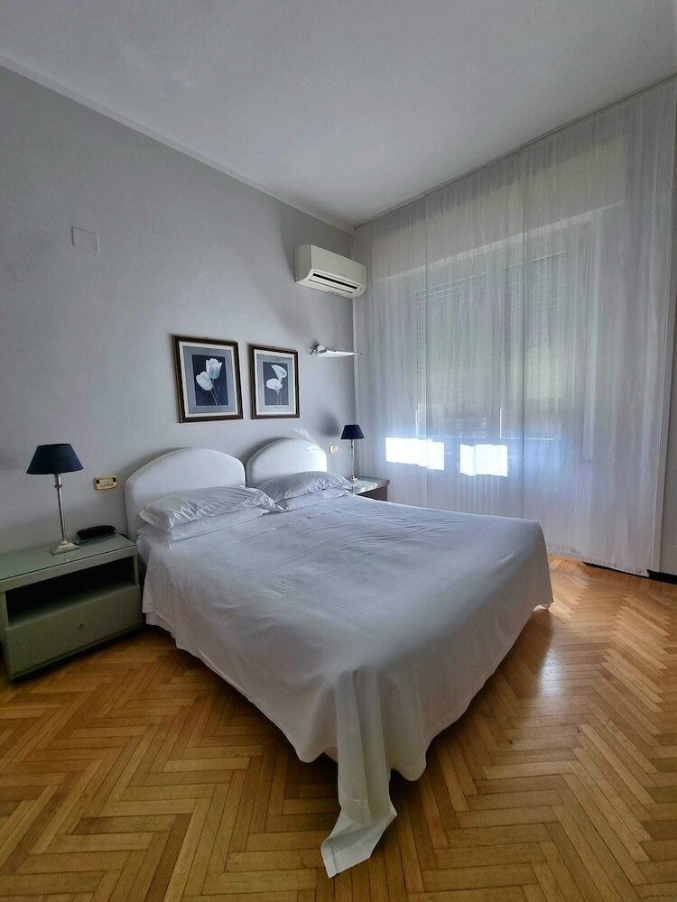 Classic Double Room Single Use