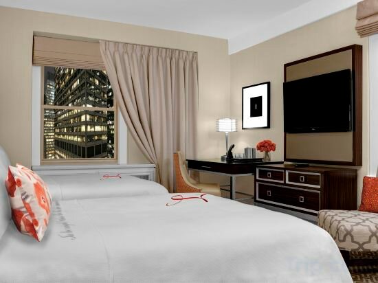 Deluxe Two Double Room