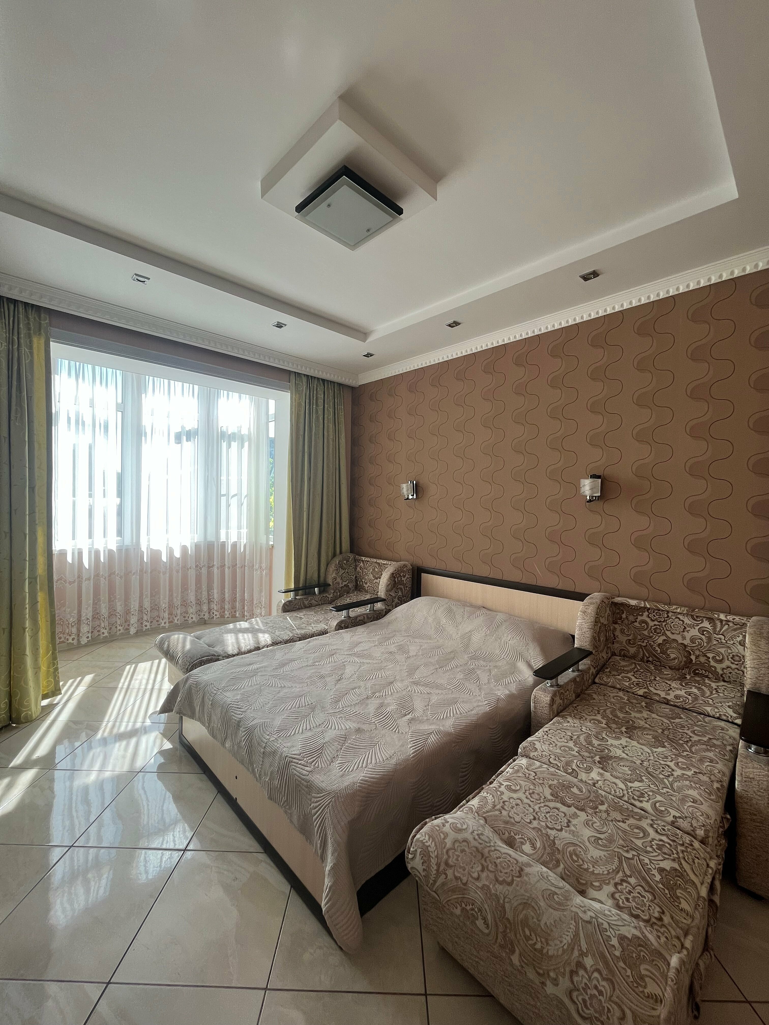 Улучшенный семейный номер