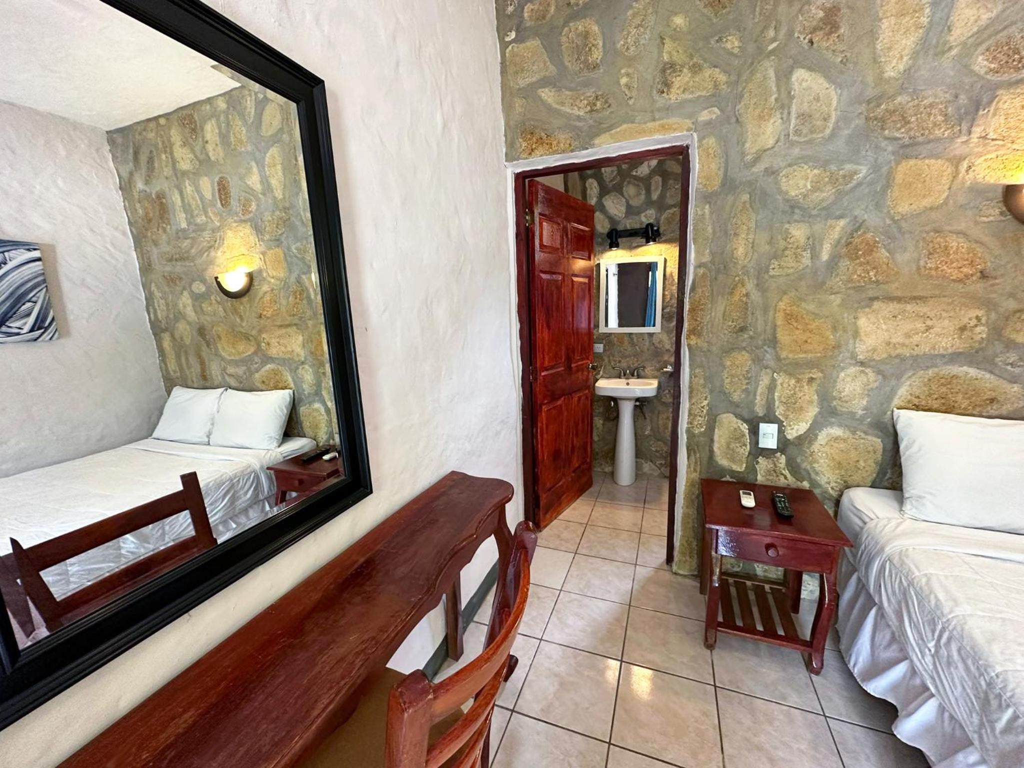 Queen Room With Garden View