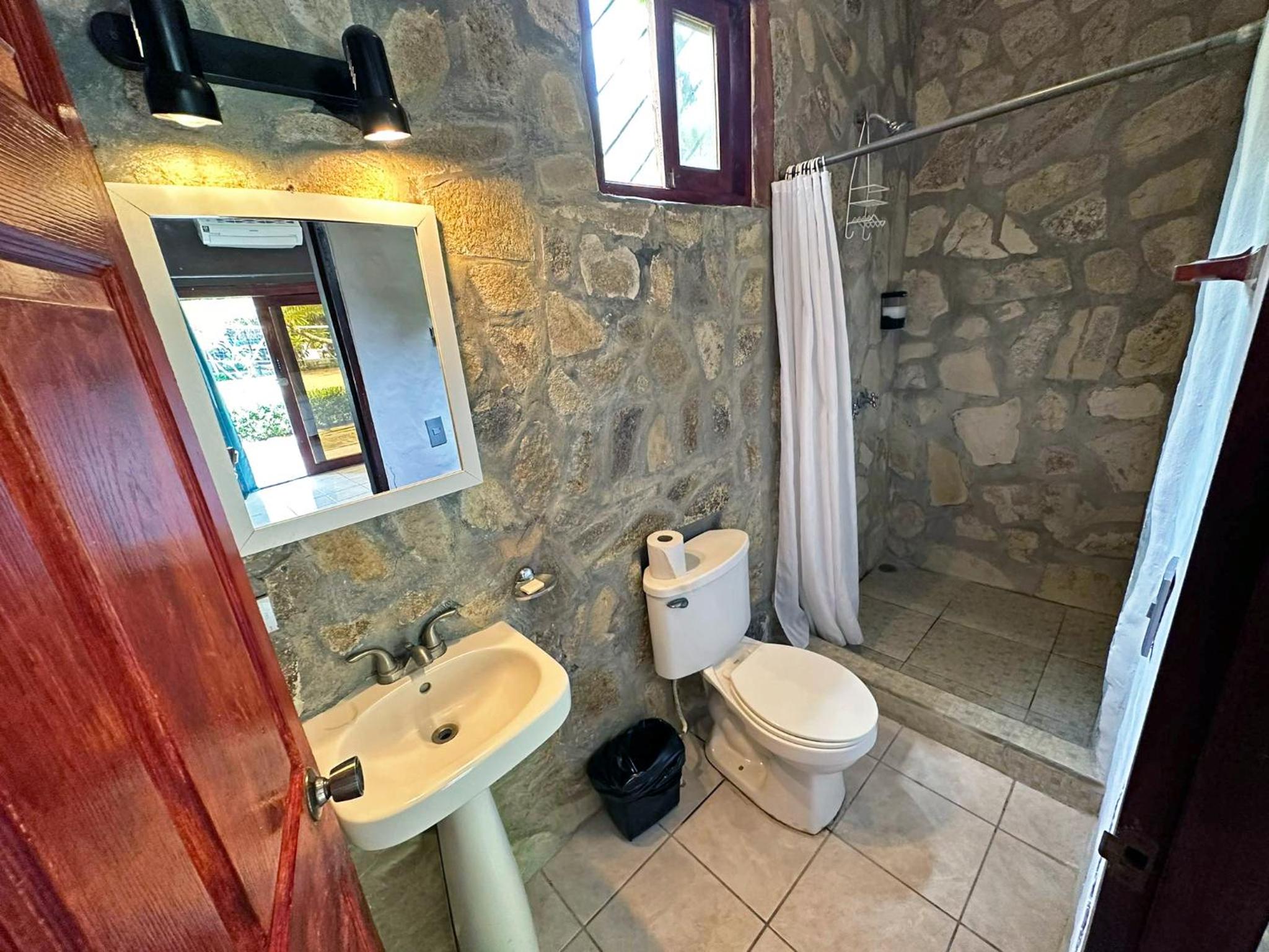 Queen Room With Garden View