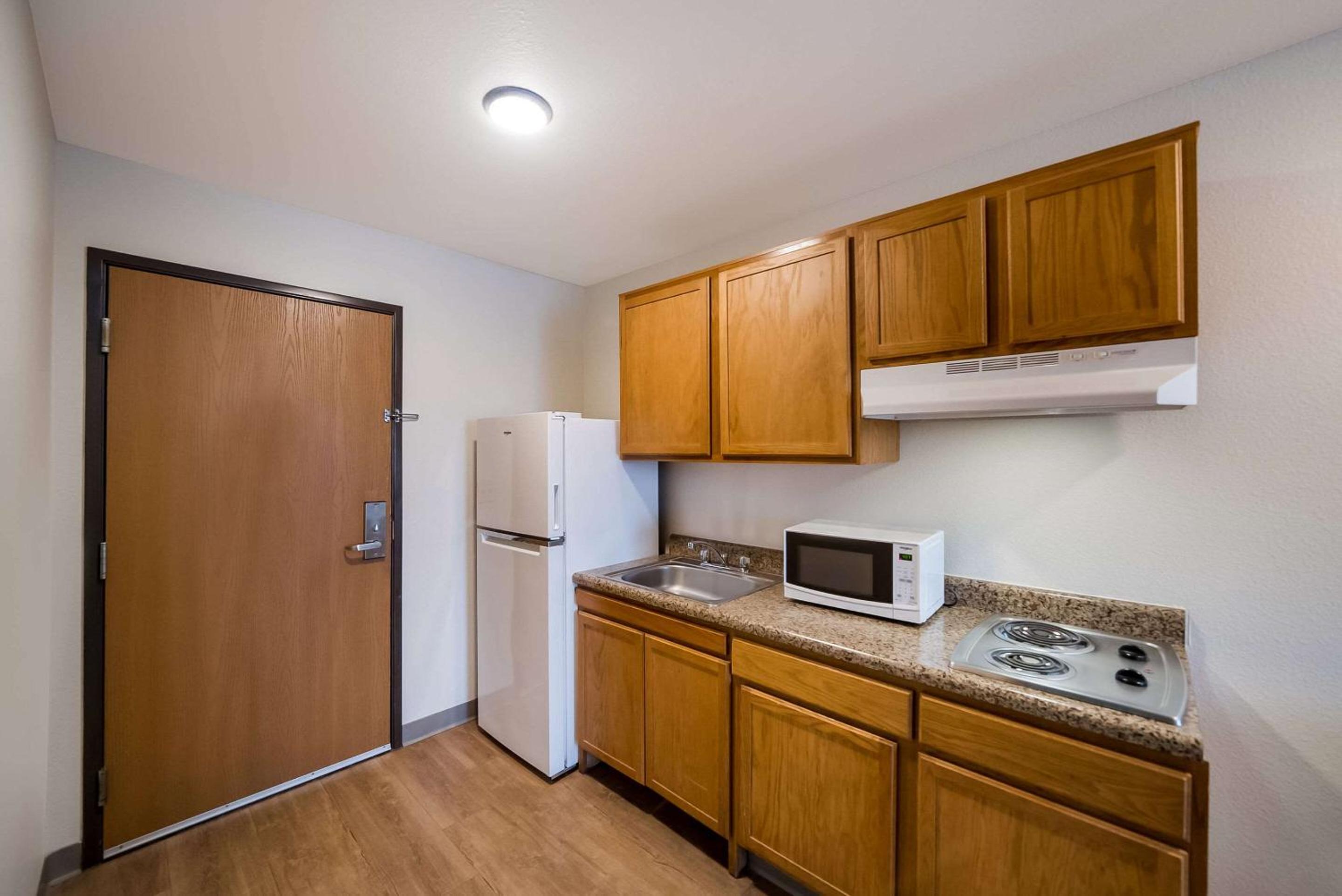 Standard Double Room - Accessible/Non-Smoking