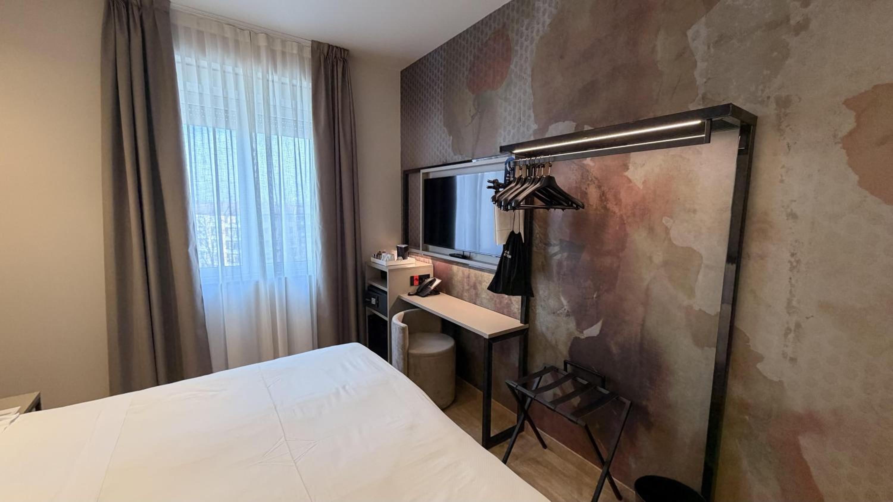 Comfort Double or Twin Room