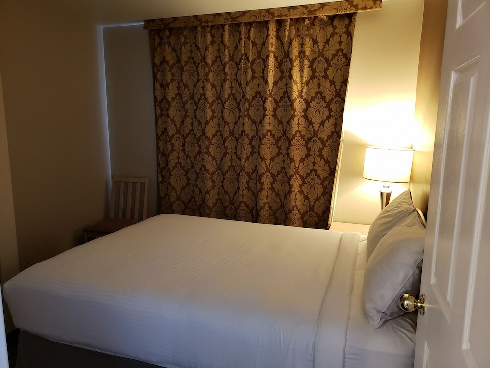 Standard Suite, 1 Queen Bed with Sofa bed, Non Smoking
