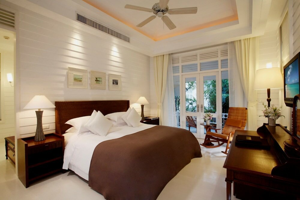 Suite, 1 Bedroom, Private Pool (Villa, King+2Sofa Bed)