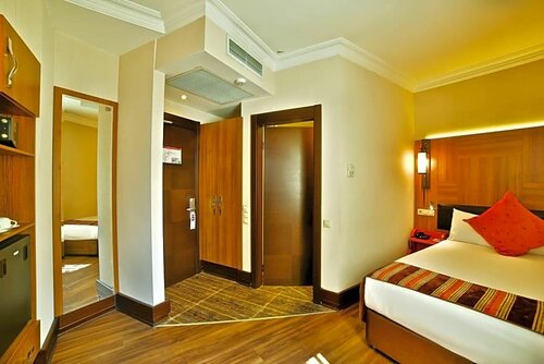 Superior Single Room в Konak Hotel