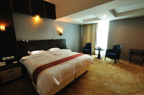 Полулюкс в Hermes Palace Hotel Medan