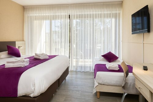 Triple Room в Hotel Club Le Capet