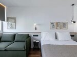 Номер-студия с кроватью «queen-size» в The Athenians Art Apartments