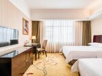 Deluxe Room (2 beds) в Vienna Hotel