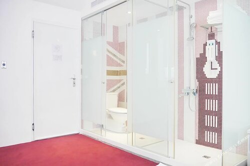 Standard Triple Room в Time Flyer Hotel