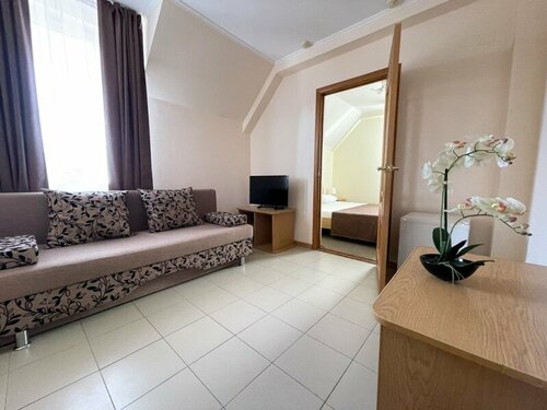 Семейный двухкомнатный номер