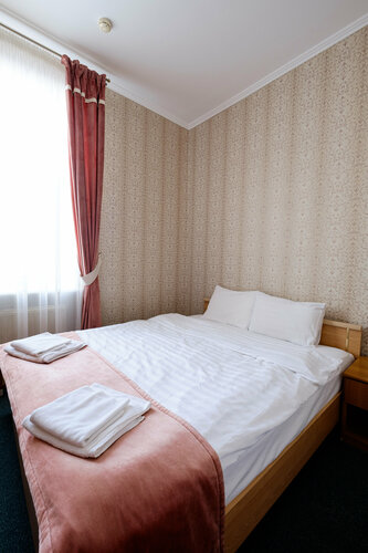 8. Трёхкомнатный "Семейный номер", с видом на Монастырскую площадь