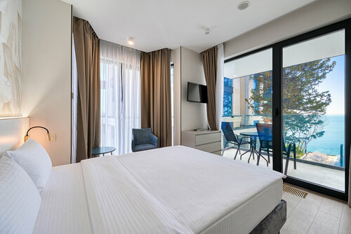 Deluxe с видом на море и бассейн №310