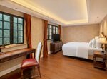 Deluxe Standard Room（King Bed） в Radisson Collection Hotel Xing Guo Shanghai