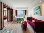 Panda Family Friendly Suite в Chengdu Taihe International Hotel
