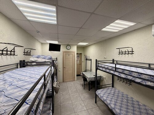 Кровать в общем 6-местном номере