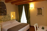 Трёхместный номер Standard в Hotel Borgo Antico