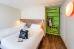 Standard Twin Room with One Single Bed - Up to Ten Years в Campanile Albi Centre