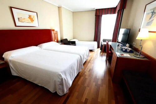 Трёхместный номер Standard в Travelodge Madrid Coslada Aeropuerto