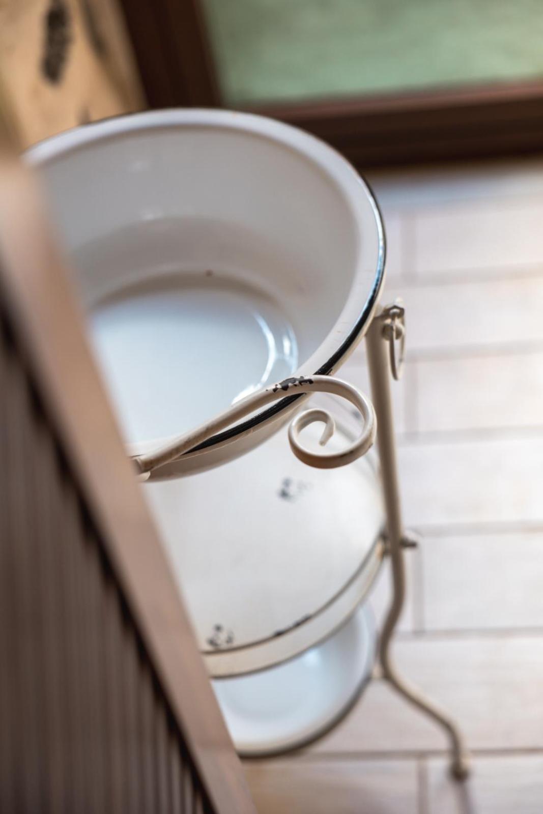 Standard Double Suite