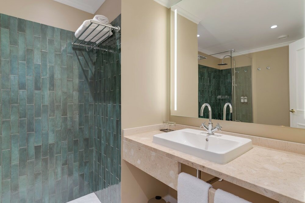 Double or Twin Room, Balcony (Partial Sea View)