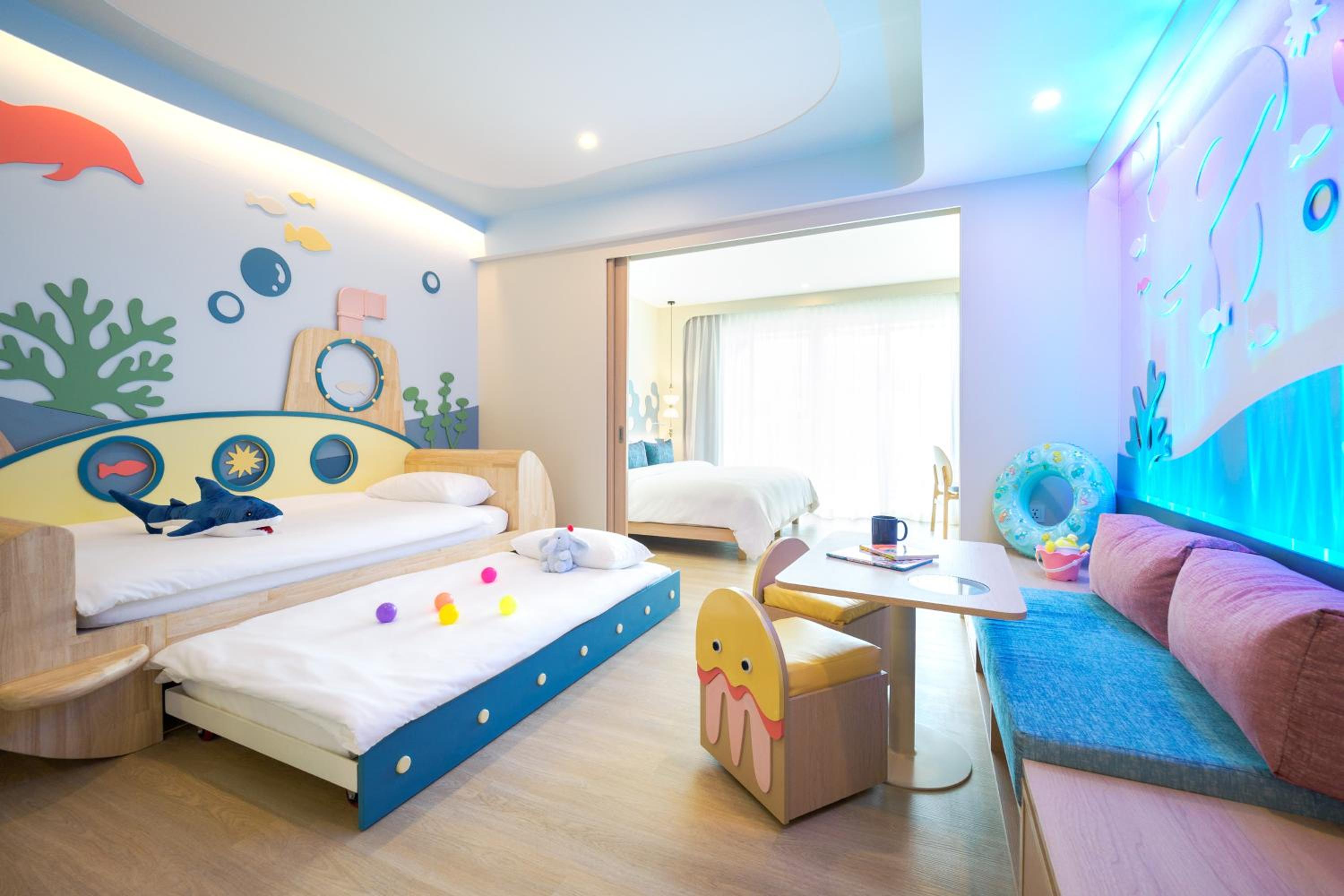 Family Room (Vhari Wing)